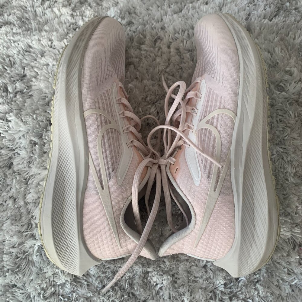 NIKE Air Zoom Pegasus 39, Light/Soft pink, size 7.5 - Picture 4 of 12